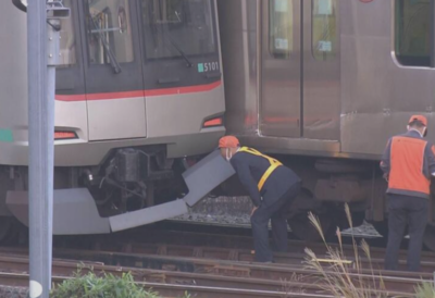 日本東急電車「相撞出軌」！疑實習駕駛超速釀禍　田園都市線停駛