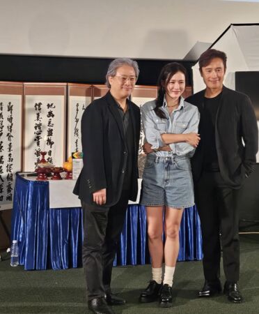 ▲▼ 中秋連假也要黏TT！　孫藝真放閃約會行程：帶老公去電影院～。（圖／翻攝自孫藝真IG）