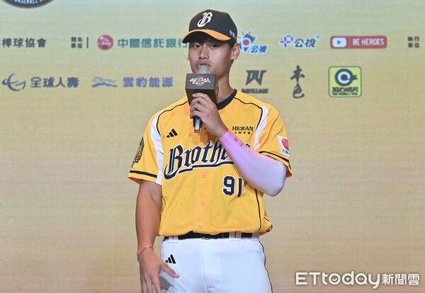 ▲▼ 黑豹旗學長張祖恩出席2025中信盃黑豹旗記者會。（圖／記者李毓康攝）