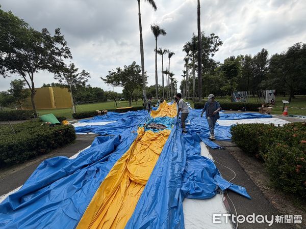 ▲台南山上花園水道博物館舉辦六周年館慶《夏浪祭》，祭出百米滑水道與兒童免費入園優惠，吸引親子同樂。（記者林東良翻攝，下同）