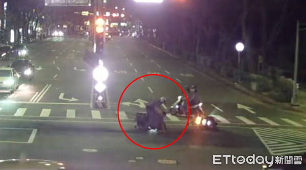 ▲▼             新北一名男子因酒後騎車上路，拒檢逃跑仍被逮。（圖／記者陳以昇翻攝）