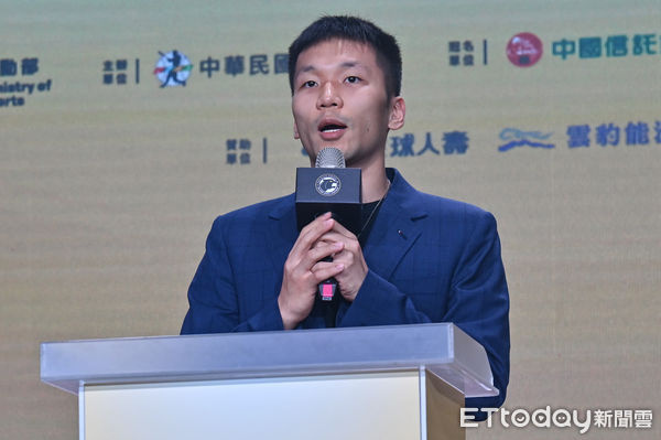 ▲▼運動部長李洋出席2025中信盃黑豹旗記者會。（圖／記者李毓康攝）