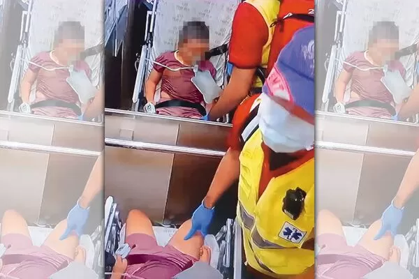 救護人員到場時，男童已經沒有意識，身上仍穿著前一天回家時的衣物。（當事人已經變裝處理，讀者提供）