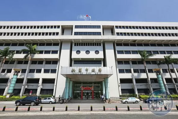 桃男童暴斃內幕3／社工查訪家暴僅陪玩鄰傻眼　社會安全網挨批失能難阻悲劇