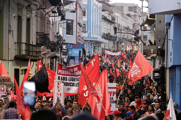 ▲▼ 厄瓜多示威，軍方出動。（圖／路透）