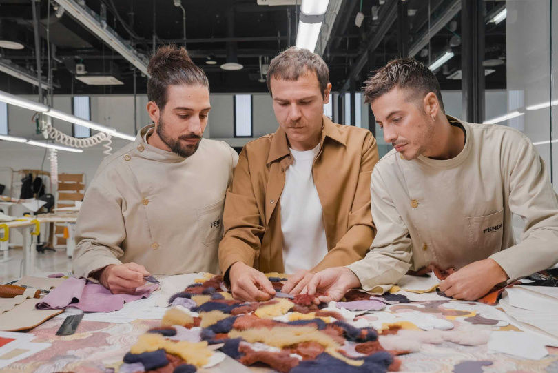 是藝術裝置還是精品包？FENDI這顆Peekaboo靠彩色水泥雕出溫柔奢華、驚艷全場