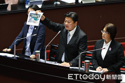 傅崐萁質詢狂拍桌問責　卓榮泰怒轟：我們在救生命你在救政治生命