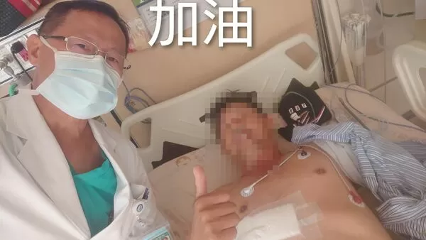 ▲▼    隨機砍人案「正義男」路過擋下刀         。（圖／（翻攝自Facebook／馮啟彥）