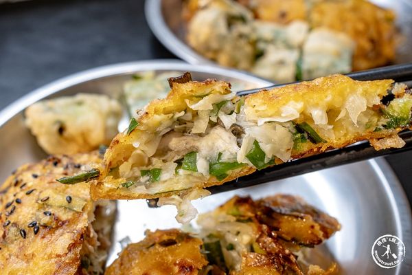 ▲▼迪化街熱門小吃之一，蔡記迪化街古早味蚵嗲。（圖／部落客桃桃提供）