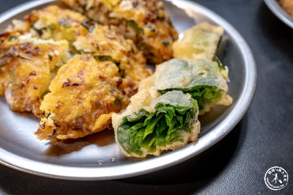 ▲▼迪化街熱門小吃之一，蔡記迪化街古早味蚵嗲。（圖／部落客桃桃提供）