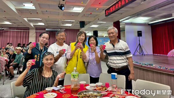 ▲基隆市府關懷老福機構。（圖／記者郭世賢翻攝）