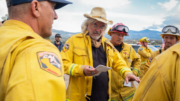 ▲ 《火燒天堂鎮》重現美國史上最致命的一場加州野火事件。（圖／ Apple TV+提供）