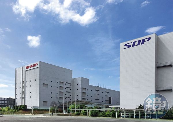 鴻海集團上月底發出高達88億元的年度分紅獎金予員工。