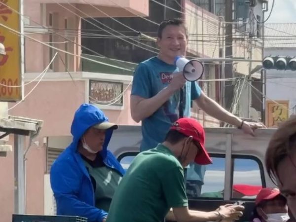 ▲▼「劉文聰」秦楊在花蓮災區發送綠豆湯。（圖／翻攝Threads）