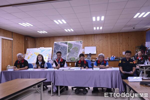 ▲▼6日召開的馬太鞍堰塞湖潰壩救災進度說明會，宣布7日光復鄉公部門上班、學校正常上課。（圖／花蓮縣政府提供，下同）