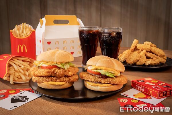 ▲▼麥當勞期間限定「美式起司分享盒」。（圖／業者提供）