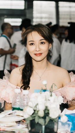 ▲▼美艷港星15歲遭男友騙拍裸照！　「照片保存35年」。（圖／翻攝自微博／麥家琪Teresa）