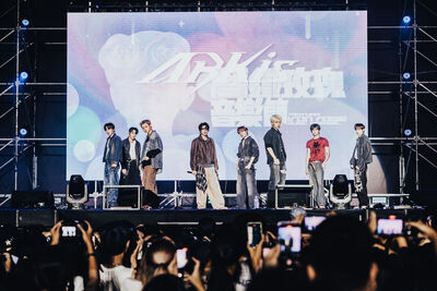ARKis見面會票房開紅盤！　放話：下次要唱更大場