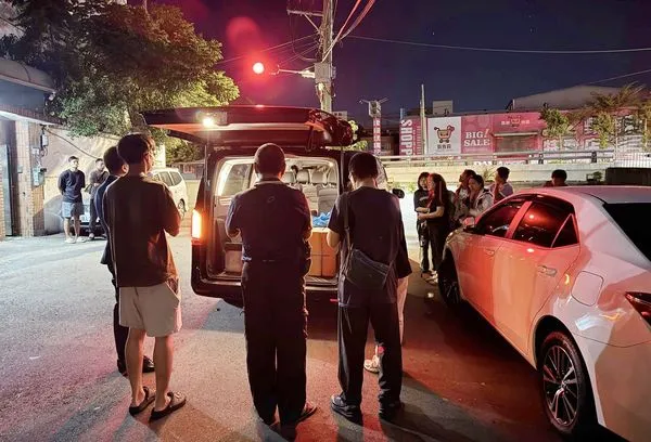 ▲桃園市挖土機業者林鴻森日前前往花蓮馬太鞍堰塞湖溢流災區協助救災時，不幸受傷，經住院治療仍於昨晚不幸病逝，引發網友不捨。（圖／翻攝自林奕華臉書）