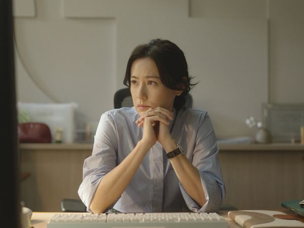 ▲《自殺通告》，集結金馬影帝黃秋生、林予晞、黃迪揚同台飆戲，更找來劉敬、白潤音、邵奕玫、張豐豪及戴雅芝5位台灣亮眼新秀。（圖／本萃電影提供）