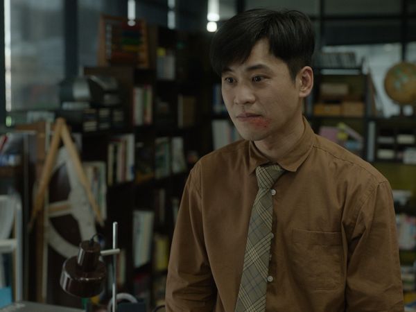 ▲《自殺通告》，集結金馬影帝黃秋生、林予晞、黃迪揚同台飆戲，更找來劉敬、白潤音、邵奕玫、張豐豪及戴雅芝5位台灣亮眼新秀。（圖／本萃電影提供）