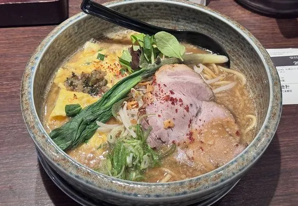 ▲▼/札幌一粒庵，tabelog拉麵百名店雙推薦。（圖／部落客小虎食夢網提供）