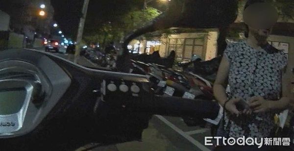 ▲中水路派出所員幫林女找到機車。（圖／記者陳崑福翻攝）
