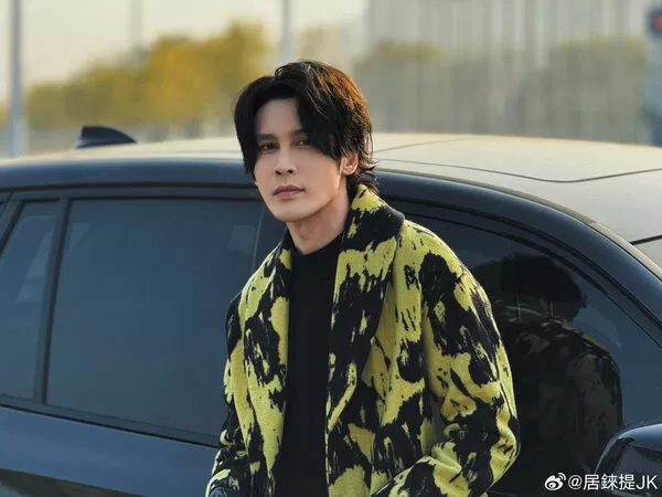 ▲于朦朧生前最後傳訊「等我」　陸歌手公開對話截圖 。（圖／翻攝自微博／居來提）