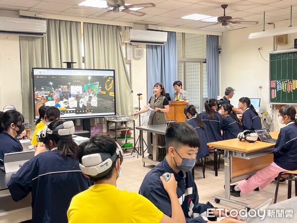 ▲台南市長黃偉哲表示，AI數位教育是教育平權的重要推手，盼全市學校共同進步。（記者林東良翻攝，下同）