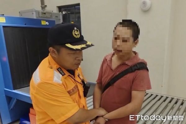 ▲2通緝犯搭船釣魚、旅遊　被岸巡「釣」回法辦。（圖／記者郭世賢翻攝）