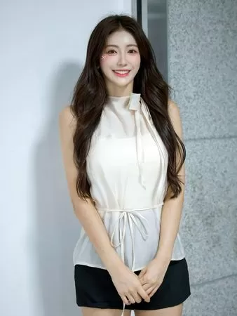 ▲▼韓國啦啦隊女神金娟婷發文報喜，將與河周錫結婚。（圖／截自金娟婷IG）