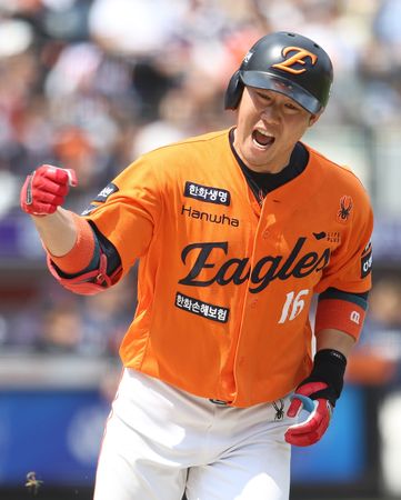 ▲河周錫。（圖／韓華鷹臉書粉絲團）