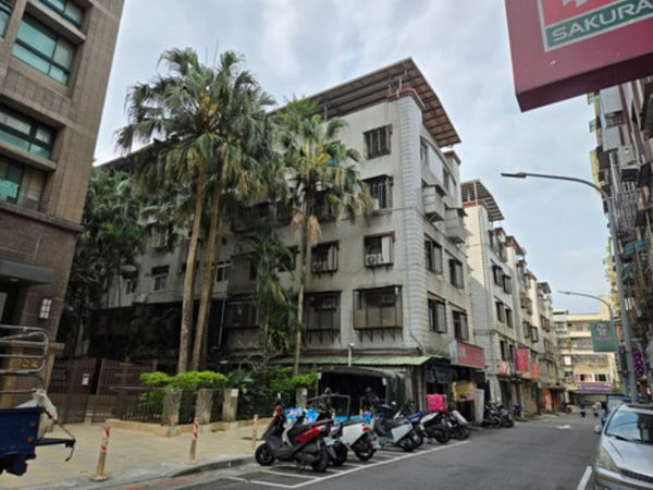 ▲內湖康樂街136巷公辦都更案招商。（圖／翻攝自台北市都發局）