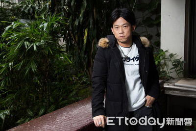 顏正國《少年吔，安啦！》珍重再見場告別！高捷出席送老友　收益捐助更生人