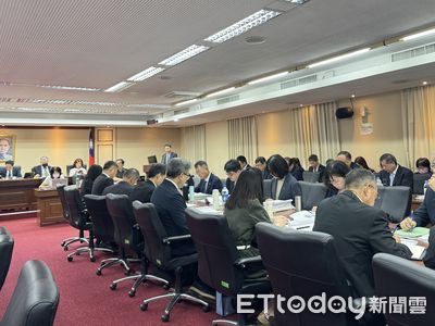 交通部擬修法開放多元計程車至機場載客　明年上半年試辦