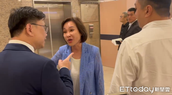 ▲▼民進黨立委賴瑞隆、國民黨立委柯志恩當面對嗆。（圖／攝影中心攝）