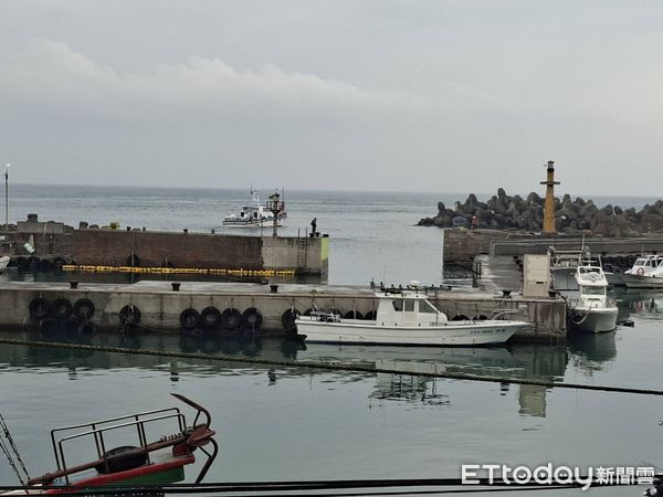 ▲▼             瑞芳鼻頭漁港公園外海域3人潛水，其中1名男子失蹤。（圖／記者郭世賢翻攝，下同）