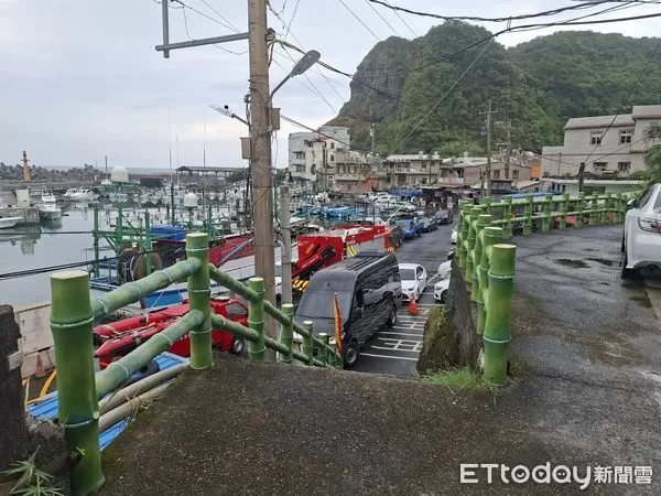 ▲▼             瑞芳鼻頭漁港公園外海域3人潛水，其中1名男子失蹤。（圖／記者郭世賢翻攝，下同）