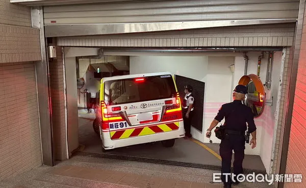 ▲▼左營區一棟大樓今（8）日中午驚傳工安意外。一名進行電梯保養作業的張姓男子（43歲），不慎從地下一樓（B1）墜落至地下三樓（B3）的電梯井內，所幸意識清醒，經警消人員迅速救援後送醫救治。（圖／記者吳世龍翻攝）