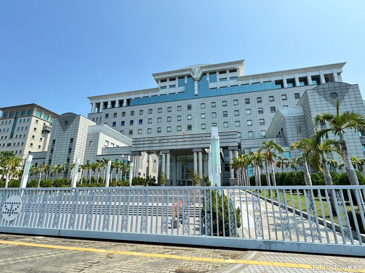 悲劇！男駕農耕車倒車輾斃母親　「內心極大自責」獲緩刑