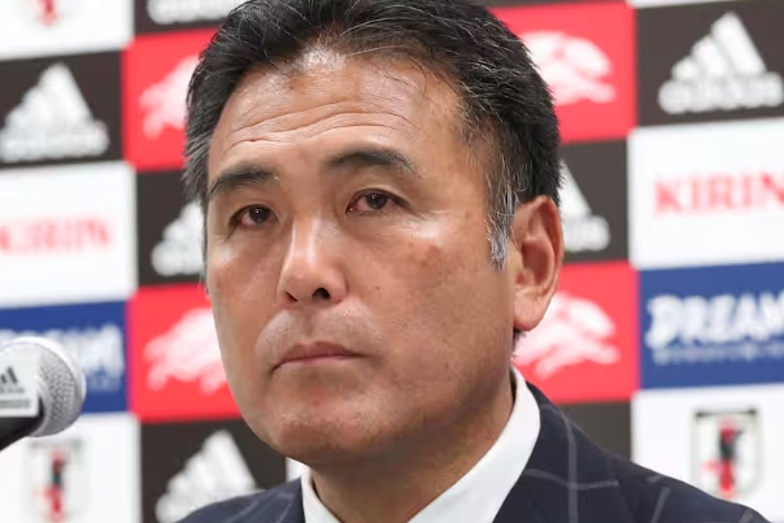 搭商務艙看兒童性影像！日足協高層被捕「10年禁入法國」　官方火速解除合約