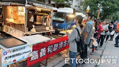 麵包超人也來幫忙了!餐車現做麵包 溫暖災民、鏟子超人的胃