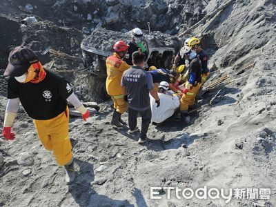 「啊」一聲被沖到230m外!砂石場闆娘一度求救 遭埋3m深亡