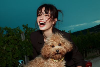 「接班昆凌」微風最新19歲代言人亮相　真實身份竟是AI