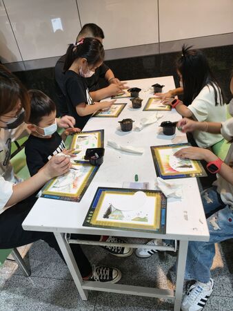 ▲▼雙十節天文館展示場免費開放，「極光創藝工坊」邀您體驗科學揮灑靈感。（圖／翻攝自臺北市立天文科學教育館）