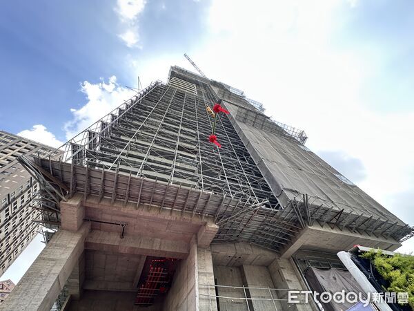 ▲▼ 中科生活圈,磐鈺雲詠,上樑,中科房市            。（圖／記者陳筱惠攝）