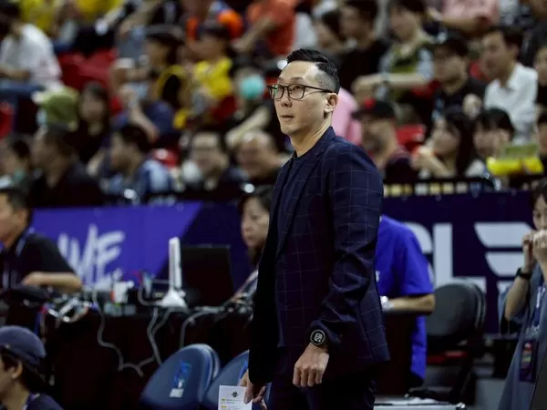 ▲勇士東超開幕戰，古德溫、莫巴耶、吳永仁、李洋、柏萊特、陳又瑋。（圖／勇士提供）