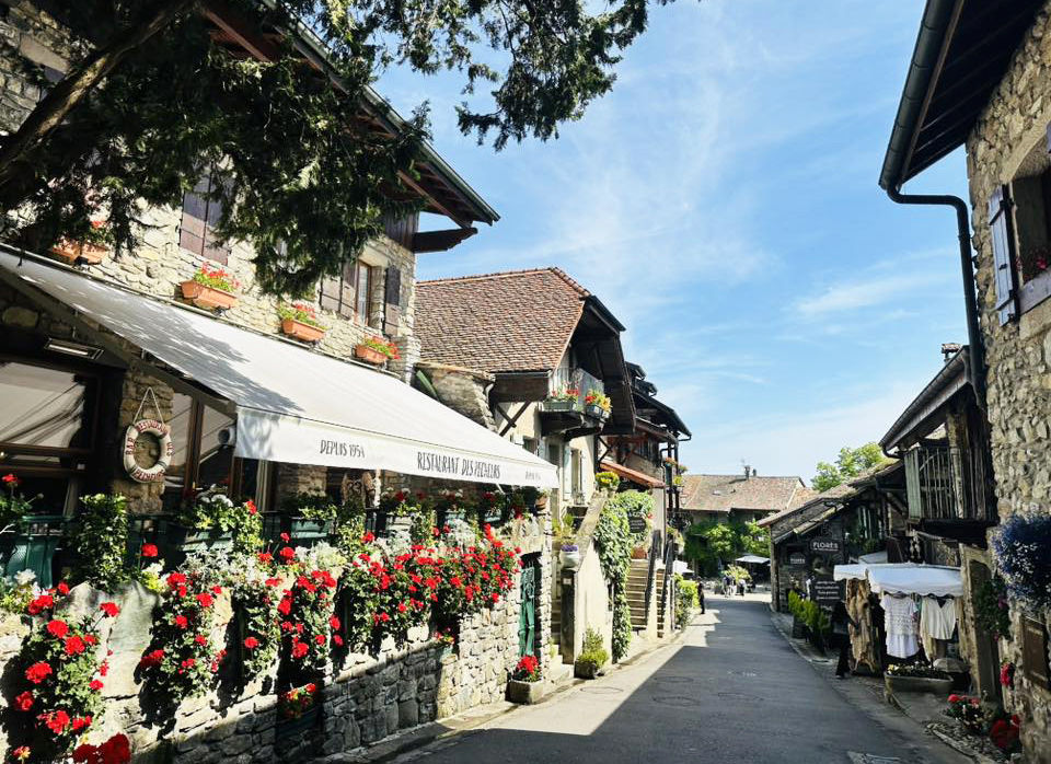 從阿爾卑斯到蔚藍海岸 遇見北義湖光山色與南法田園詩意（圖／鳳凰旅遊）