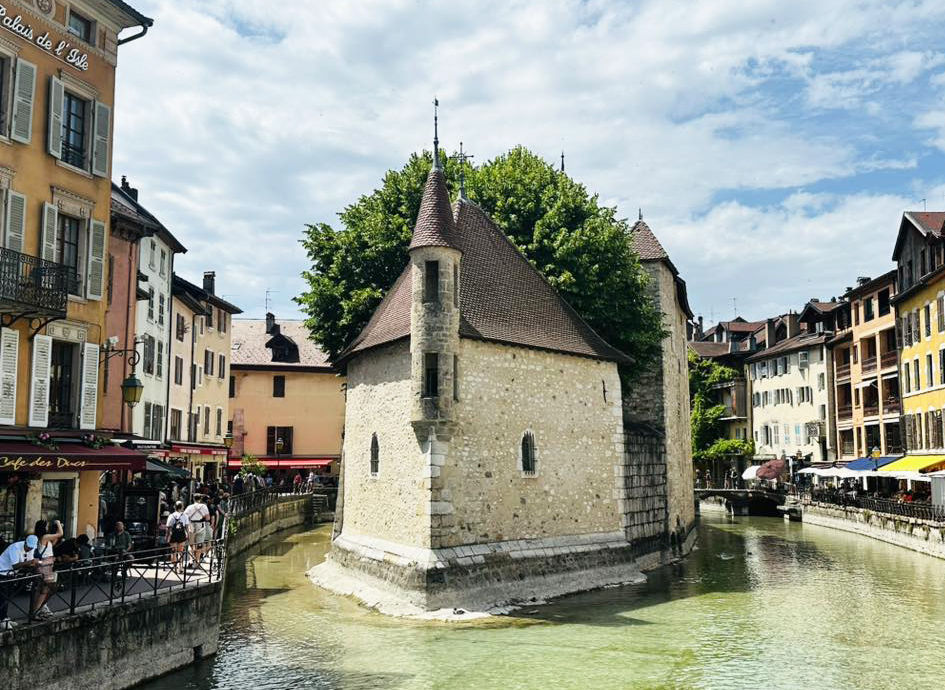 從阿爾卑斯到蔚藍海岸 遇見北義湖光山色與南法田園詩意（圖／鳳凰旅遊）