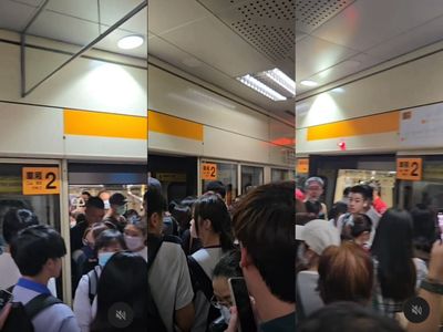 快訊/台北橋站「異物卡車門」!上班族擠爆月台 北捷回應了